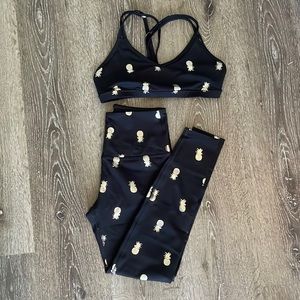 Beyond Yoga Pineapple set- Small like new